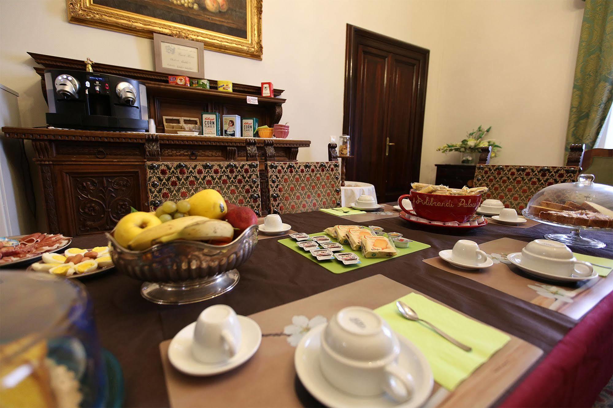 Alibrandi Palace Чивитавекия Екстериор снимка
