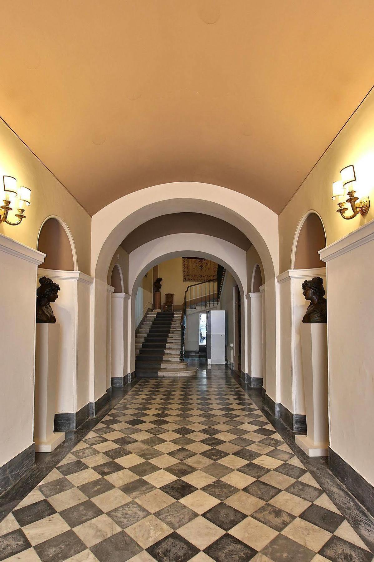 Alibrandi Palace Чивитавекия Екстериор снимка